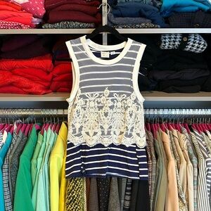 9-HIS STCL blue/white striped white lace overlay sleeveless top size S